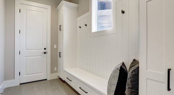 Dulap pentru hol la comanda